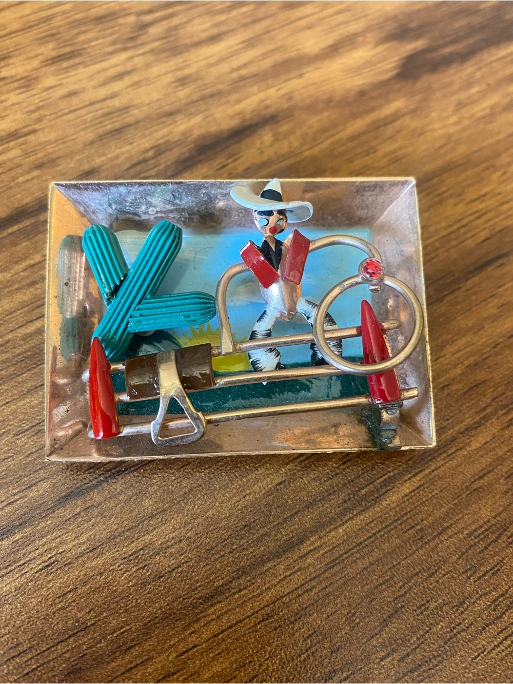 Vintage Western Cowboy 1940s shadow box brooch. Longcraft